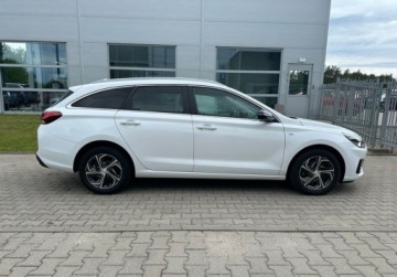 Hyundai i30 III Wagon Facelifting 1.5 T-GDI 48V 160KM 2024 Hyundai i30 1.5 T-GDI 160KM SMART Salon PL FV23 Gwarancja 1.5 Benzyna, zdjęcie 4
