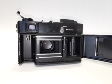Minolta Hi-Matic E Rokkor QF 40mm f 1.7