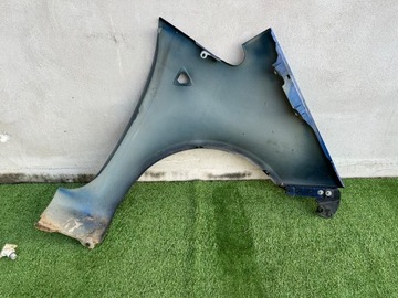 BLATNÍK MITSUBISHI COLT VI Z30 3D LEVÝ PŘEDNÍ LAK 08D