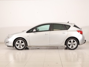 Opel Astra J Hatchback 5d 1.7 CDTI ECOTEC 110KM 2012 Opel Astra 1.7 CDTI, Salon Polska, Serwis ASO, zdjęcie 2