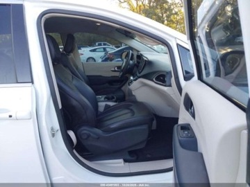 Chrysler Pacifica II 2024 Chrysler Pacifica 2024 CHRYSLER PACIFICA TOURING L 3.6 Benzyna 287KM, zdjęcie 4