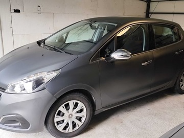 Peugeot 208 I Hatchback 3d 1.0 PureTech 68KM 2015 Peugeot 208 Tech Pure 1.0 Benzyna 68KM 2015r, zdjęcie 5