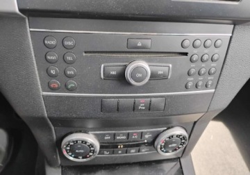 Mercedes GLK Off-roader 2.1 200 CDI BlueEFFICIENCY 143KM 2011 Mercedes-Benz GLK 2011r, 2.0CDI. Uszkodzony lewy przod. 2.1 Diesel 143KM, zdjęcie 14