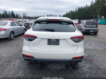 Maserati Levante 2023 Maserati Levante Modena, 2023r., 4x4, 3.0L 3.0 Benzyna 424KM, zdjęcie 7