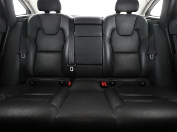 Volvo S90 II Sedan 2.0 T4 190KM 2017 Volvo S90 automat full LED skóra navi klima auto, zdjęcie 17