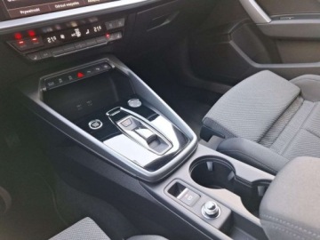 Audi A3 8Y Sportback Facelifting 1.5 35 TFSI 150KM 2025 Audi A3 Sportback Audi A3 sportback, FV 23, Interieur S line, ambiente plus, zdjęcie 19