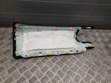 LEXUS NX 2015 PŘEDNÍ STRANA PRAVÁ RÁMEČEK DESKY ROZDĚLOVACÍ