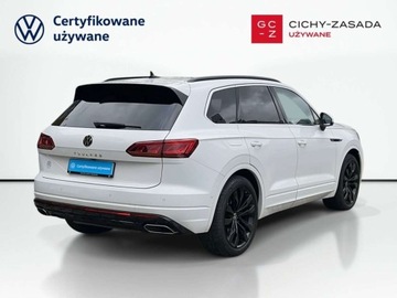 Volkswagen Touareg III SUV 3.0 V6 SCR TDI 286KM 2023 Volkswagen Touareg TDI 4X4 285KM R-LINE HAK Panorama DSG Pneumatyka FVA, zdjęcie 4