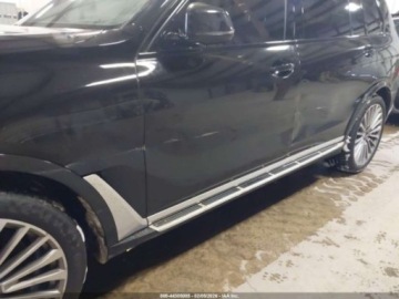 BMW X7 2021 BMW X7 2021 BMW X7 XDRIVE40I 3.0 Benzyna 335KM, zdjęcie 6