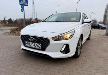 Hyundai i30 II Wagon Facelifting 1.6 CRDi 110KM 2017 Hyundai i30 1.6Crdi 110 PS NAVI Kamera Extra stan 1.6 Diesel 110KM, zdjęcie 21