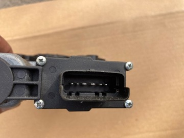 MOTOREK OKNO LEVÝ PŘEDNÍ RENAULT MODUL 440751D