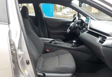 Toyota C-HR I Crossover 1.8 Hybrid 122KM 2017 Toyota C-HR Okazja 1.8 Hybryda 122KM, zdjęcie 13