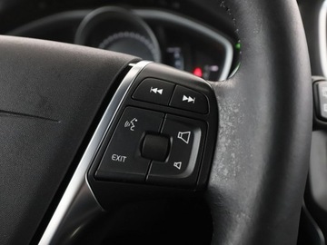 Volvo V60 I Kombi Facelifting 2.0 D3 DRIVE-E 150KM 2017 Volvo V40 Cross Country 2.0d Automat Cross Country, zdjęcie 28