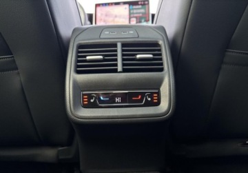 Volkswagen Passat B8 Variant Facelifting 2.0 TDI SCR 150KM 2024 Volkswagen Passat Variant R-Line 2.0TDI 150KM DSG WEBASTO Panorama IQ Mart, zdjęcie 16