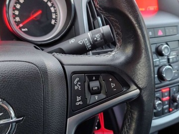 Opel Astra J Sedan 1.4 Turbo ECOTEC 140KM 2017 Opel Astra Salon PL 1.4T Zadbany Klimatyzacja 1.4 Benzyna 140KM, zdjęcie 13