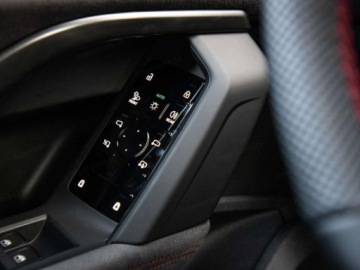 Audi 2025 AUDI Q5 TFSI quattro S line Sportback Suv 2.0 (204KM) 2025, zdjęcie 8