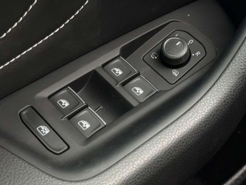 Volkswagen Arteon Fastback Facelifting 2.0 TSI 190KM 2023 Volkswagen Arteon Shooting Brake R-Line 2.0 TSI 190KM DSG, Bogate wyposaze, zdjęcie 36