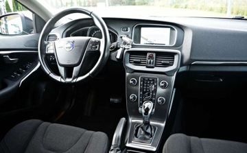 Volvo V40 II Hatchback 1.5 T2 DRIVE-E 122KM 2015 Volvo V40 Lift Automat, Nawigacja, Park Assistant, Grzana szyba, Bezwypadk, zdjęcie 12