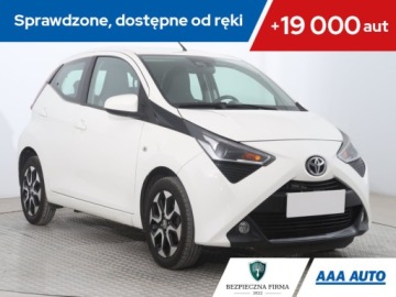 Toyota Aygo II Hatchback 3d Facelifting 1.0 VVT-i 72KM 2019 Toyota Aygo 1.0 VVT-i, Klima, Tempomat, Parktronic