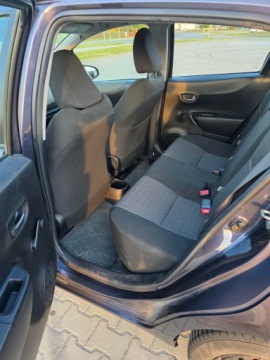 Toyota Yaris III Hatchback 5d Facelifting 1.33 Dual VVT-i 99KM 2014 TOYOTA YARIS (_P9_) 1.33 VVT-i (NSP90_) 99 KM, zdjęcie 11