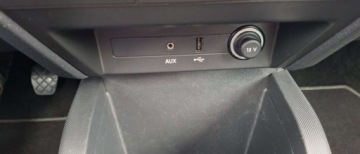 Skoda Fabia III Hatchback 1.2 TSI 90KM 2015 Skoda Fabia Skoda Fabia 1.2 TSI Cool Edition Red amp Grey 1.2 Benzyna, zdjęcie 18