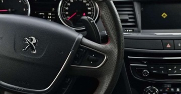 Peugeot 508 I Sedan Facelifting 2.0 BlueHDi 180KM 2015 Peugeot 508 BlueHDi 180 kM GT LED/Szyberdach/JBL, zdjęcie 21