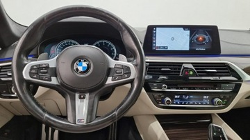 BMW Seria 5 G30-G31 Limuzyna 550i 462KM 2017 BMW M550i Xdrive krajowy MAX opcja, bezwypadkowy, zdjęcie 8