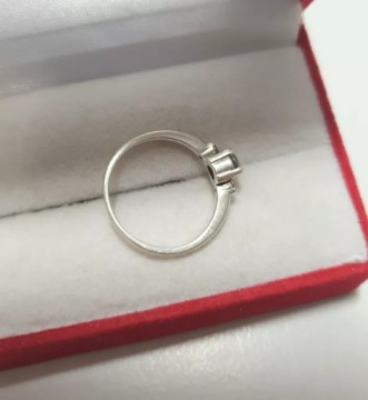 СЕРЕБРЯНОЕ КОЛЬЦО С ЦИРКОНИЕМ P925 2.00G R12