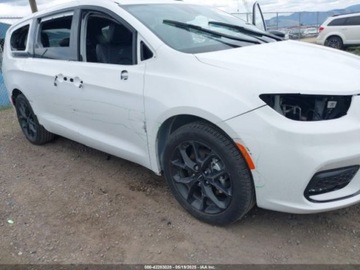 Chrysler Pacifica II 2024 Chrysler Pacifica Touring L 2024 3.6l 3.6 Benzyna 287KM, zdjęcie 7