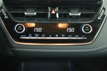 Toyota Corolla XII TS Kombi 1.2 Turbo D-4T 116KM 2020 Toyota Corolla 1.2 Turbo, Salon Polska, zdjęcie 9