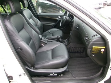 Saab 9-5 II Sedan 2.3 t 185KM 2008 Saab 9-5 Saab 9-5 I benzyna 2.3 2.3 Benzyna 185KM, zdjęcie 5