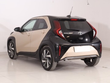 Toyota Aygo X 1.1 VVT-i 72KM 2022 Toyota Aygo X 1.0, Salon Polska, 1. Właściciel, zdjęcie 3