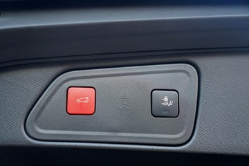 Peugeot 3008 II Crossover Facelifting  1.6 PureTech 180KM 2022 Peugeot 3008 GT LINE kamera skóra NAWI grip, zdjęcie 12