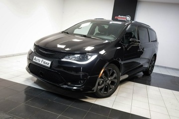 Chrysler Pacifica II 3.6 V6 291KM 2019 Chrysler Pacifica Limited S*7