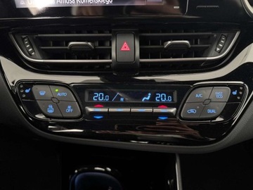 Toyota C-HR I Crossover 1.8 Hybrid 122KM 2018 Toyota C-HR 1.8HSD 122KM Team-Deutschland LED Kamera Navi SSU 1.8, zdjęcie 29
