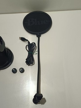 Микрофон Logitech G Blue Yeti Gaming Streaming Kit