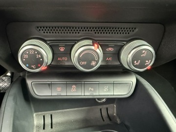 Audi A1 I Hatchback 3d 1.6 TDI 90KM 2013 Audi A1 Sportback Skóra. Led. Ksenon . Nawigacja, zdjęcie 22
