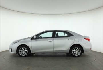 Toyota Corolla XI Sedan 1.6 Valvematic 132KM 2016 Toyota Corolla 1.6 Valvematic, Salon Polska, zdjęcie 2