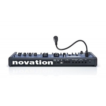 Аналоговый синтезатор NOVATION Mininova