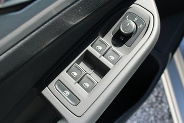 Volkswagen Golf VIII Variant 1.5 TSI 130KM 2022 Volkswagen Golf LIFE Asystent Salon PL, zdjęcie 18