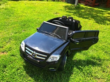 Детская машина на батарейках с mp3 пультом