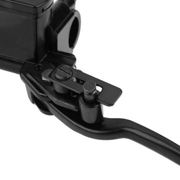 Главный тормозной цилиндр левый для автомобилей повышенной проходимости объемом 50 см3,