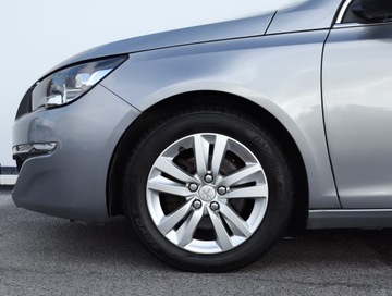 Peugeot 308 II SW 1.2 PureTech 130KM 2015 Peugeot 308 1.2 PureTech, Salon Polska, Navi, zdjęcie 14