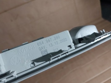 SKODA SCALA LAMPA OSVĚTLENÍ KABINY 654947290A