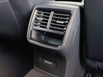 Skoda Octavia IV Liftback 1.5 TSI EVO 150KM 2024 Skoda Octavia 1.5TSI mHEV Selection DSG LED SalonPL ACC Podgrzewane Fotele, zdjęcie 25