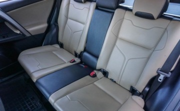 Toyota RAV4 IV MPV Valvematic 150 152KM 2015 Toyota RAV4 Toyota RAV4 Premium 2.0 151KM 2.0 BenzynaLPG 152KM, zdjęcie 19