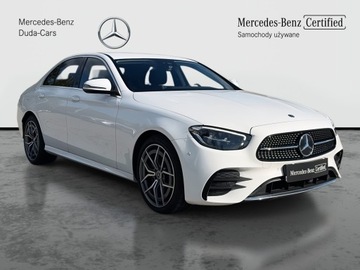 Mercedes Klasa E W213 Limuzyna Facelifting 2.0 E220d 194KM 2021 Mercedes-Benz E 220 220d 4 Matic, Pakiet AMG, Salo, zdjęcie 2
