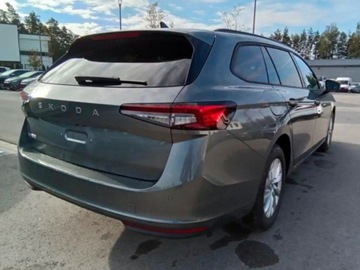 Skoda Superb III Kombi Facelifting 2.0 TDI SCR 150KM 2025 SKODA Superb Essence 2.0 TDI DSG Combi 150KM 2025, zdjęcie 2