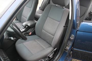 BMW Seria 3 E90-91-92-93 Touring E91 2.0 318i 143KM 2005 BMW Seria 3 BMW Stan BDB Szyberdach klimatrnic Bezwypadek Ks.serwisowa WAR, zdjęcie 12