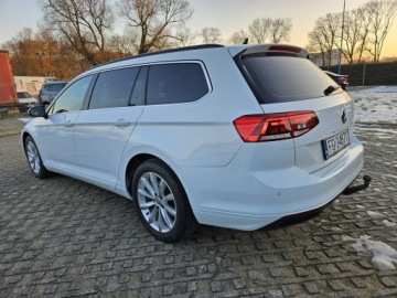 Volkswagen Passat B8 Variant 2.0 TDI BlueMotion SCR 150KM 2019 Volkswagen Passat Variant 2,0 diesel 150KM DSG LED, zdjęcie 2